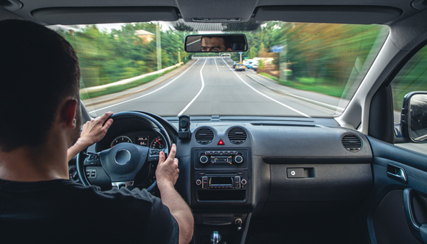 prevenciones-de-viaje-en-carretera-durante-el-camino