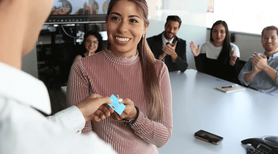 beneficios-de-brindar-tarjetas-de-regalo-a-tus-colaboradores
