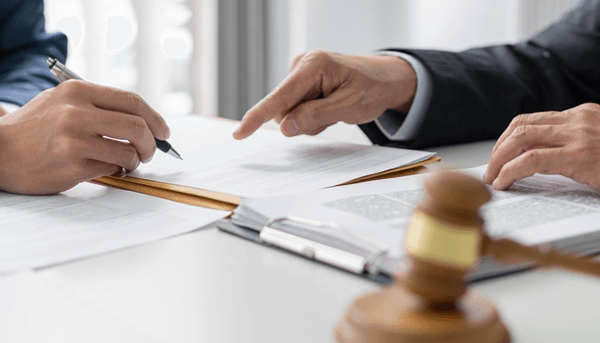 complicaciones-legales-o-financieras