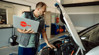 Revisión de sistema eléctrico en autos