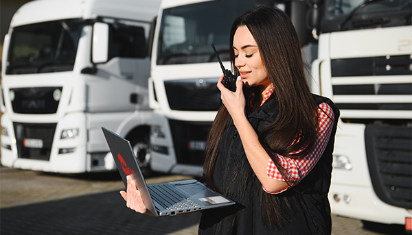 uso de herramientas digitales de control vehicular