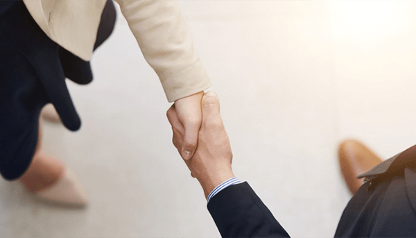 estrategias-para-mantener-a-los-empleados-en-una-empresa