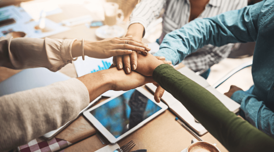 tus-colaboradores-a-menudo-trabajan-de-forma-productiva-y-se-refleja-en-sus-actividades