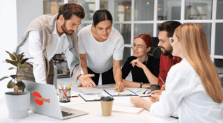 Educación financiera para equipos administrativos