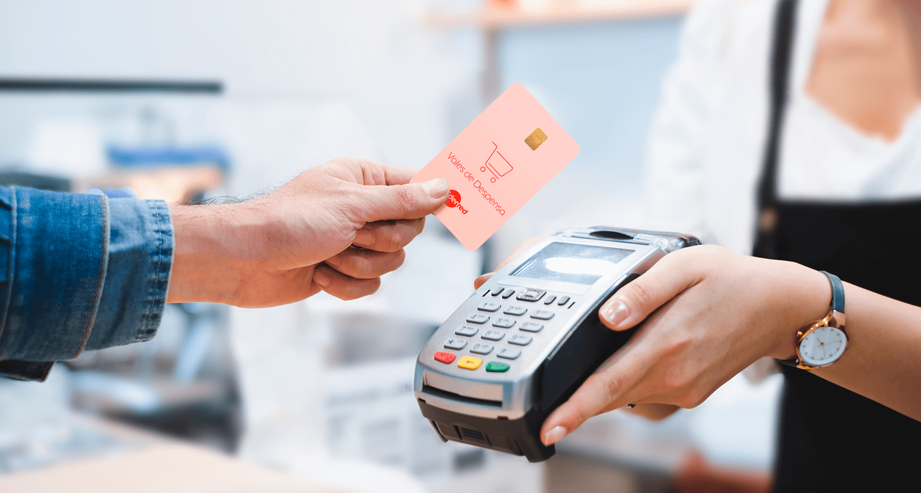 Aceptar pago con tarjeta y vales atrae a más clientes a tu negocio