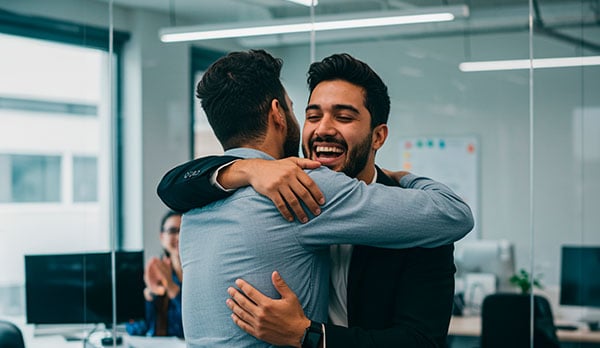 Colaboradores siendo reconocidos