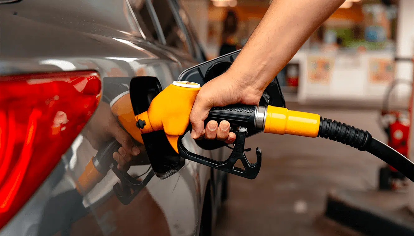 Efectivo o vales de gasolina deducibles ¿qué es mejor para mi empresa?